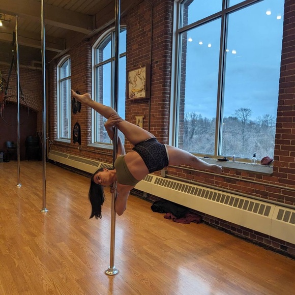 Meet your Posher, Sally - Picture 11 of 11